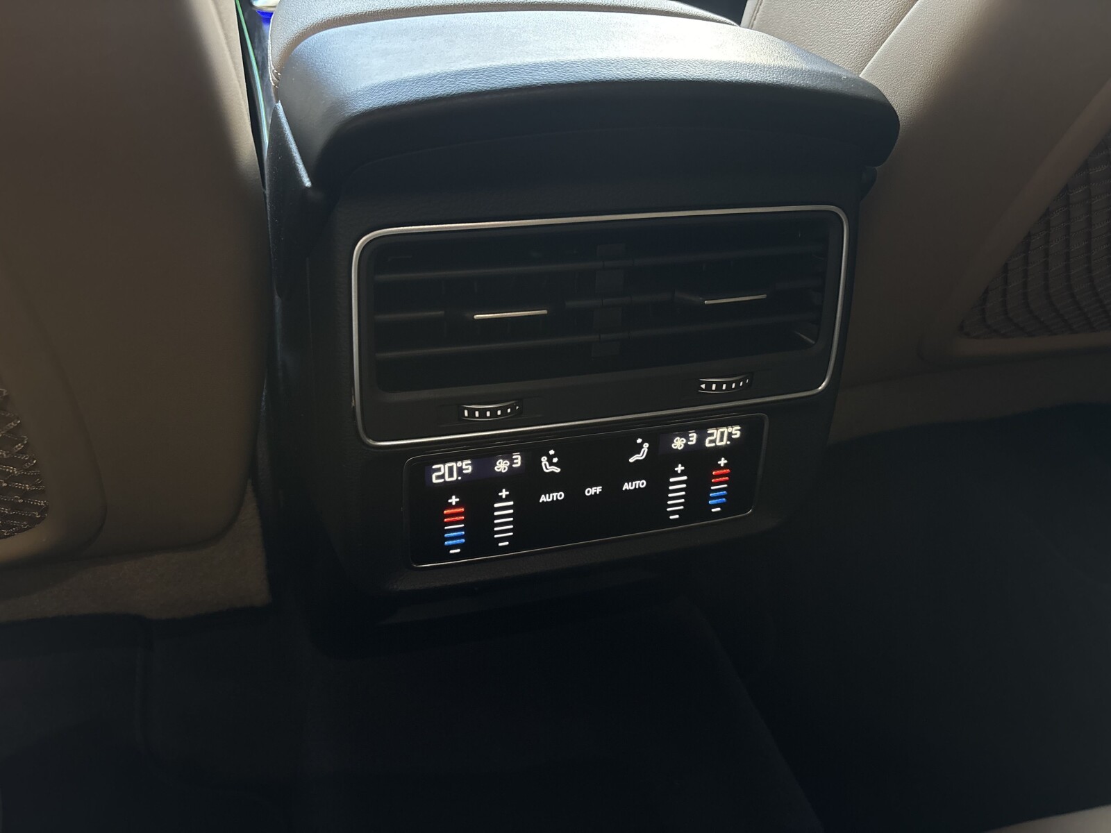 Audi Q7 - zdjęcie 31