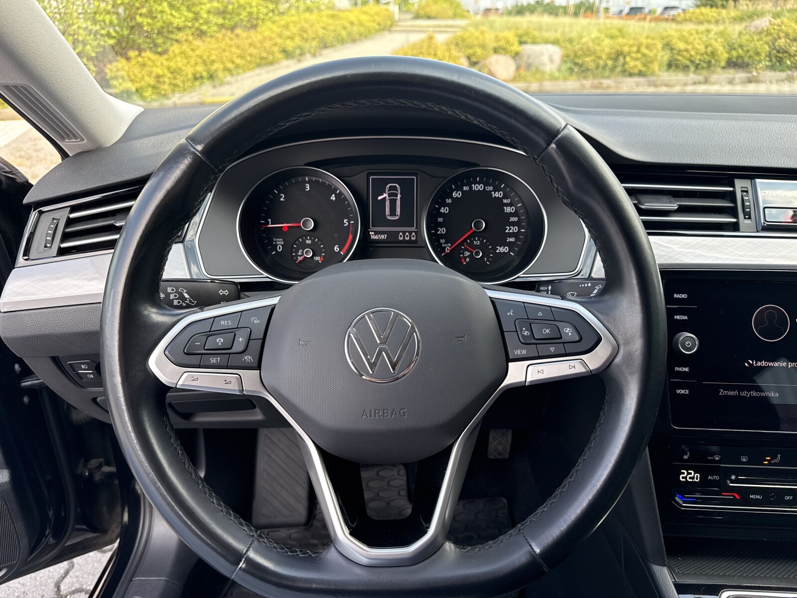 Volkswagen Passat Variant - zdjęcie 14
