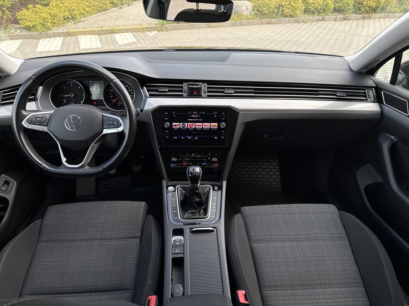 Volkswagen Passat Variant - zdjęcie 27