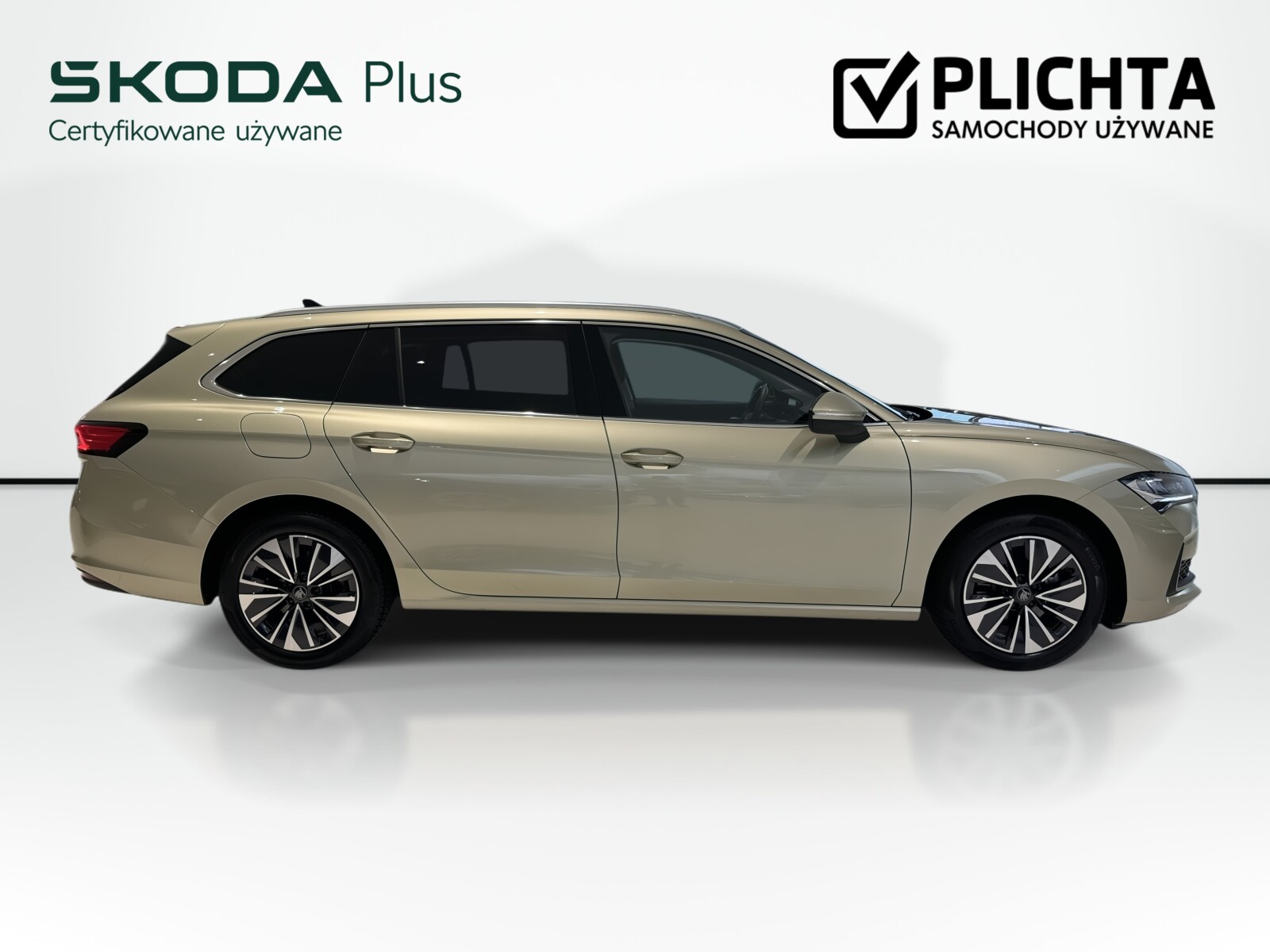 Škoda Superb Combi - zdjęcie 4