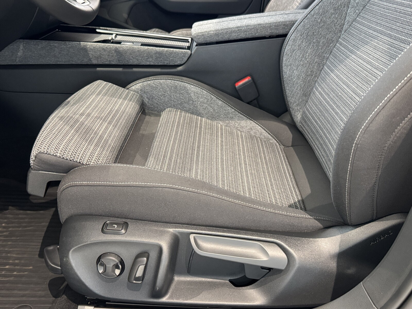Škoda Superb Combi - zdjęcie 13