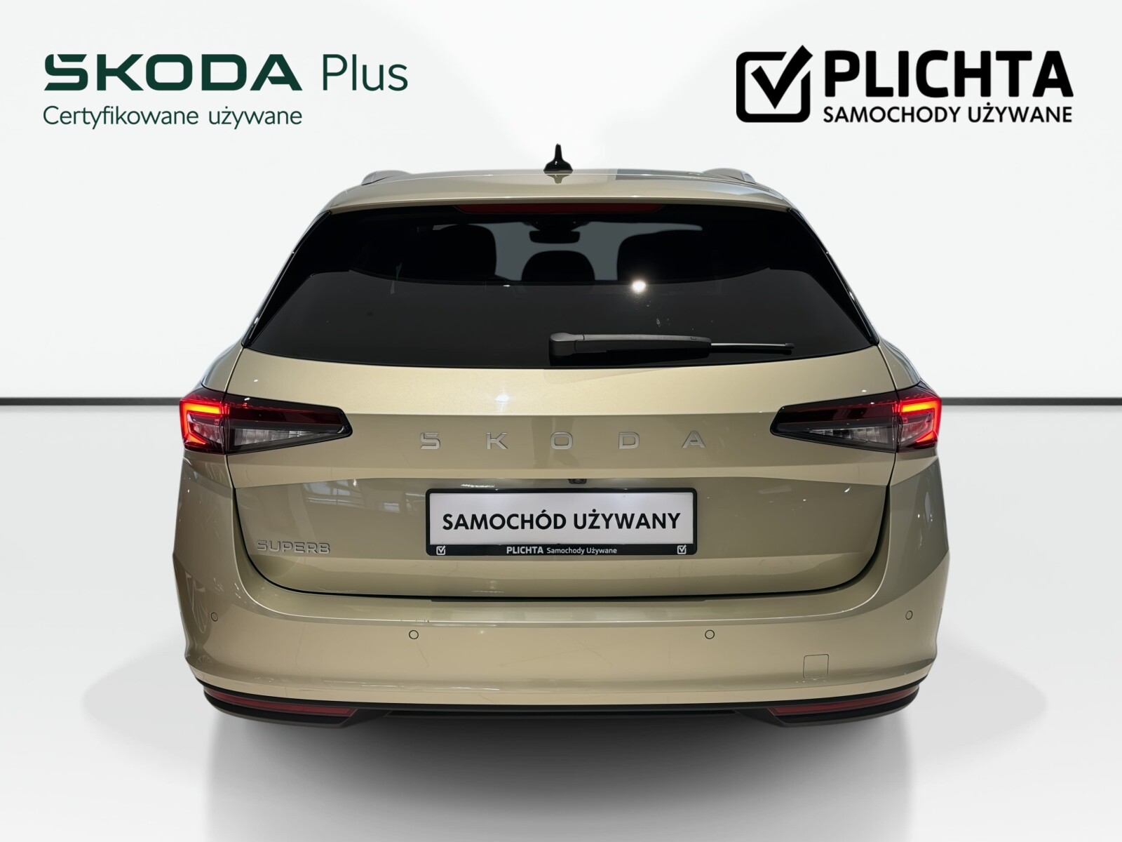 Škoda Superb Combi - zdjęcie 7