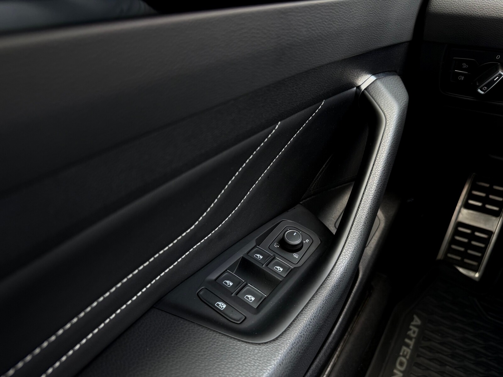 Volkswagen Arteon Shooting Brake - zdjęcie 28