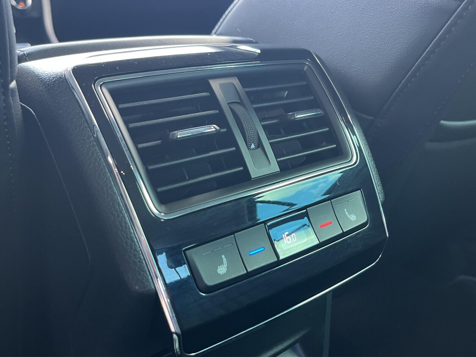 Škoda Superb - zdjęcie 15