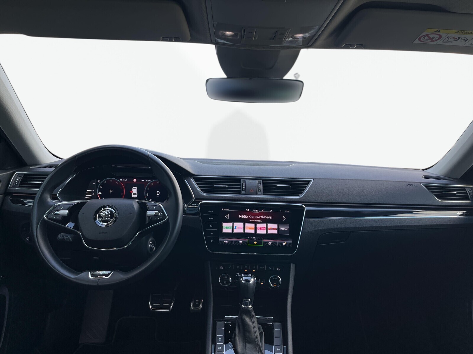 Škoda Superb - zdjęcie 10