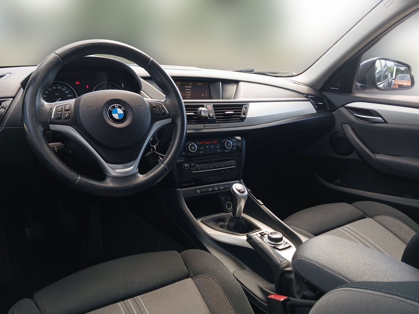 BMW X1 - zdjęcie 16