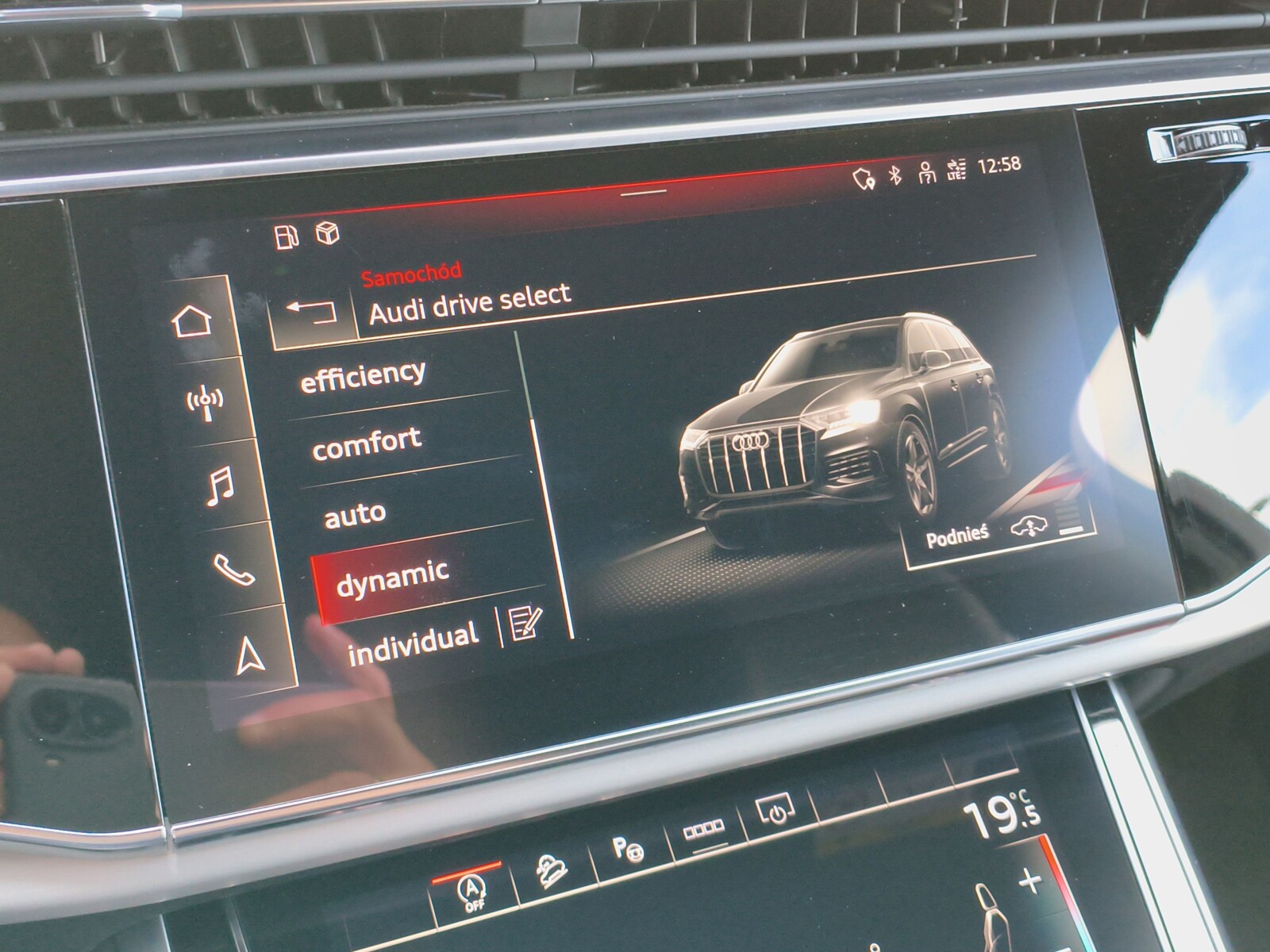 Audi Q7 - zdjęcie 35