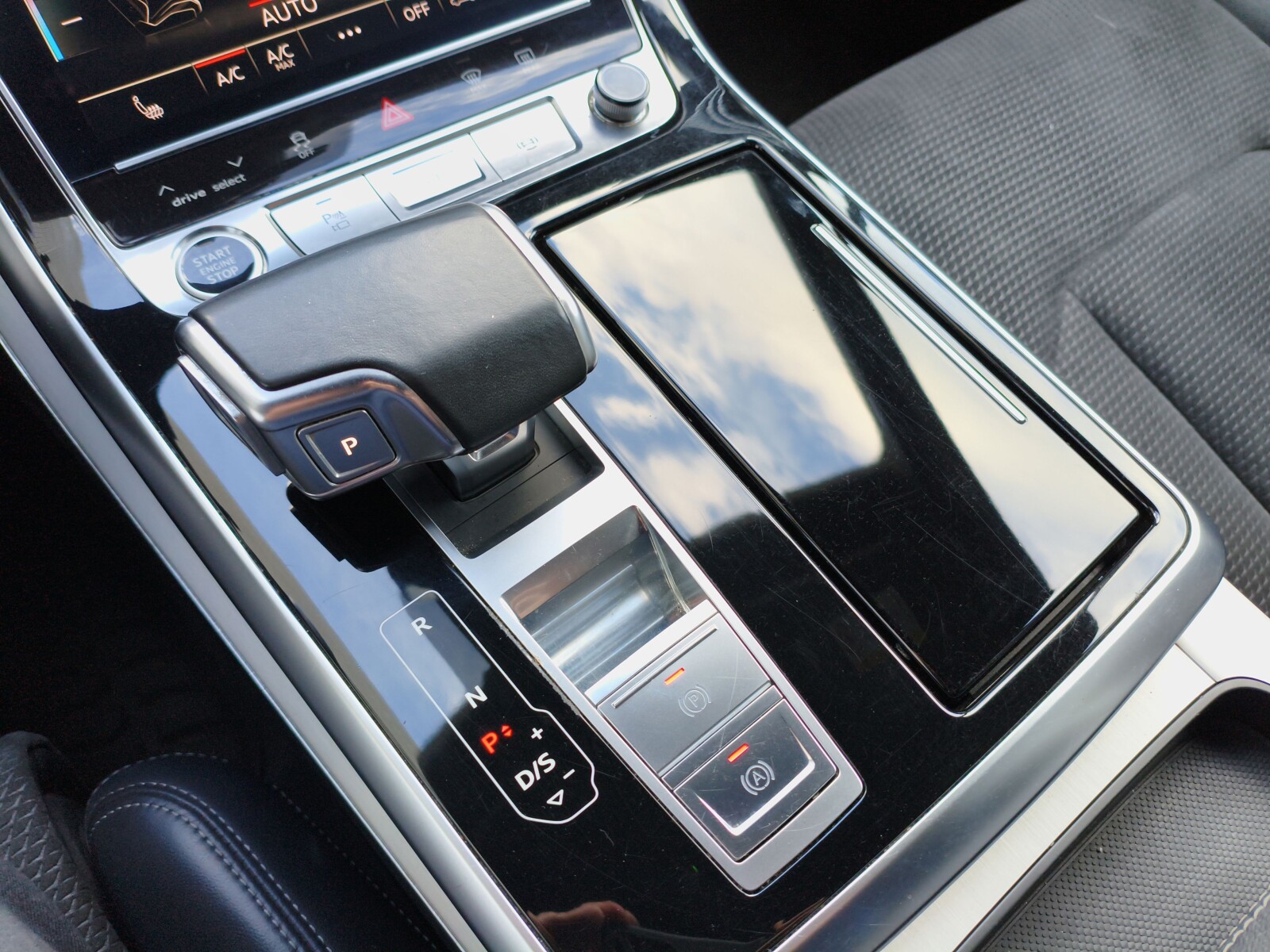 Audi Q7 - zdjęcie 16