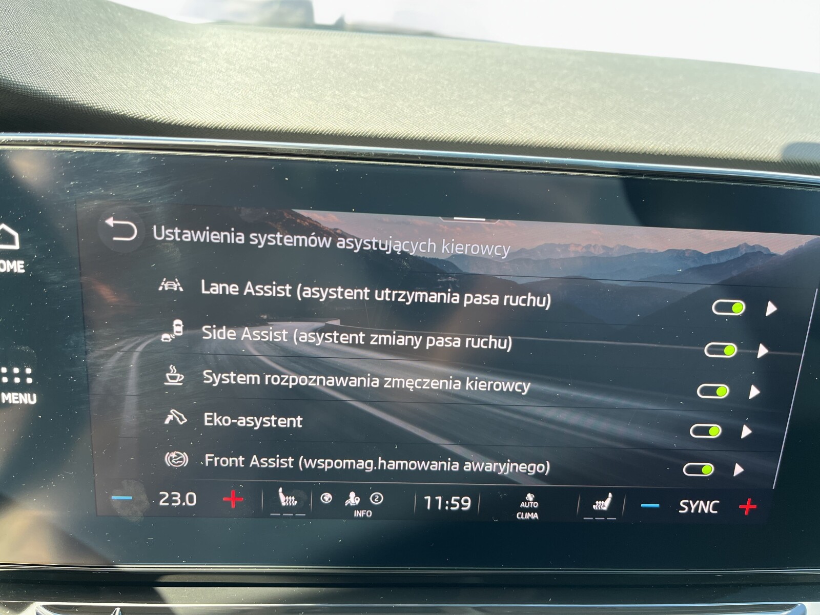 Škoda Octavia Combi - zdjęcie 37