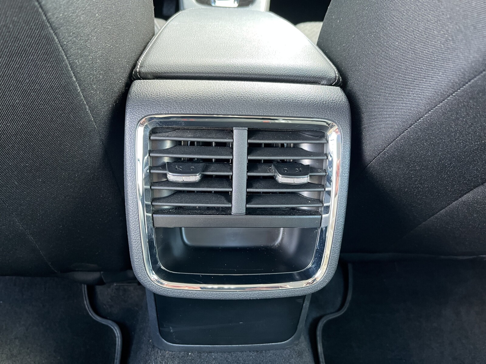 Škoda Octavia Combi - zdjęcie 15