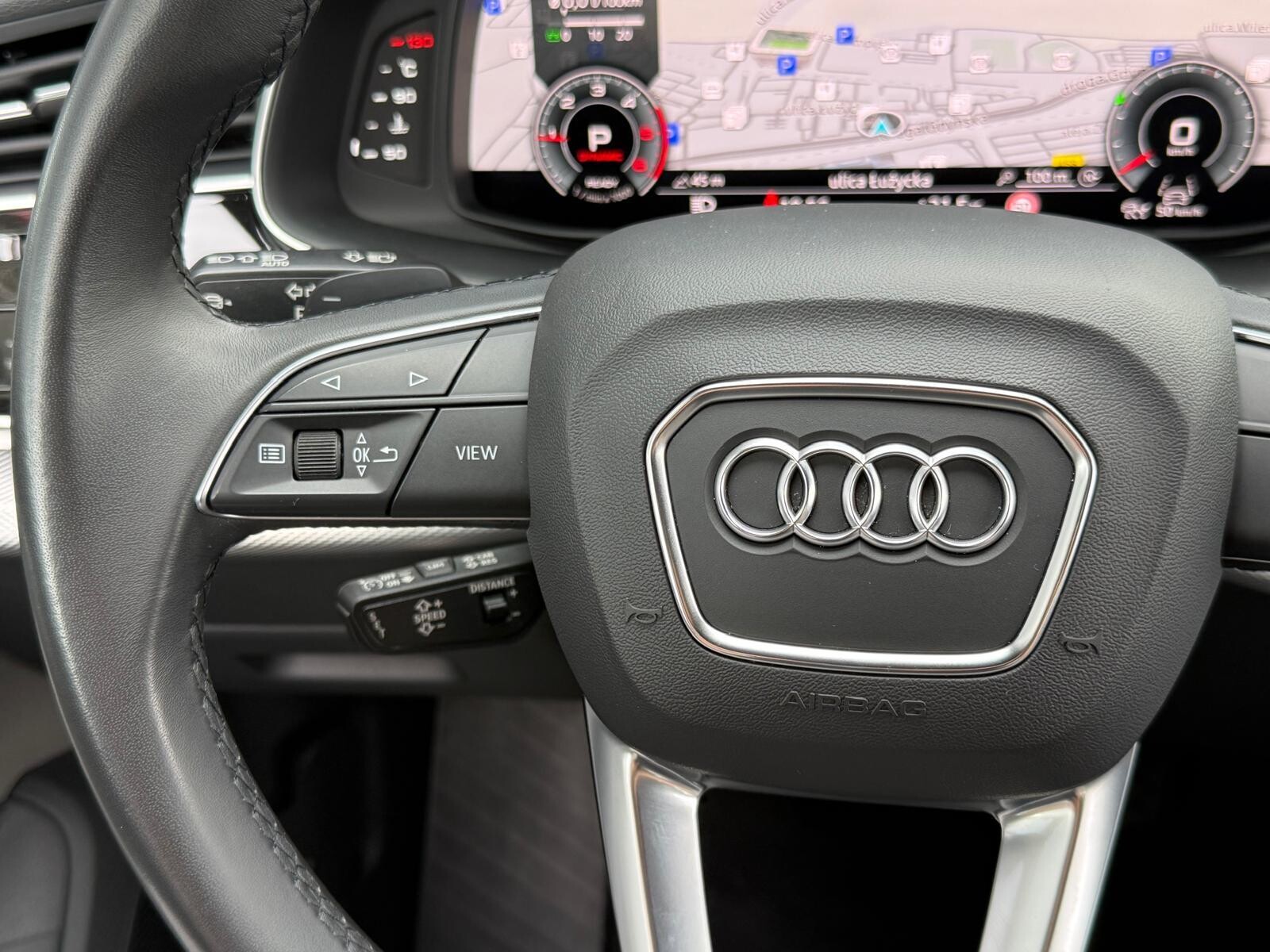 Audi Q8 - zdjęcie 31