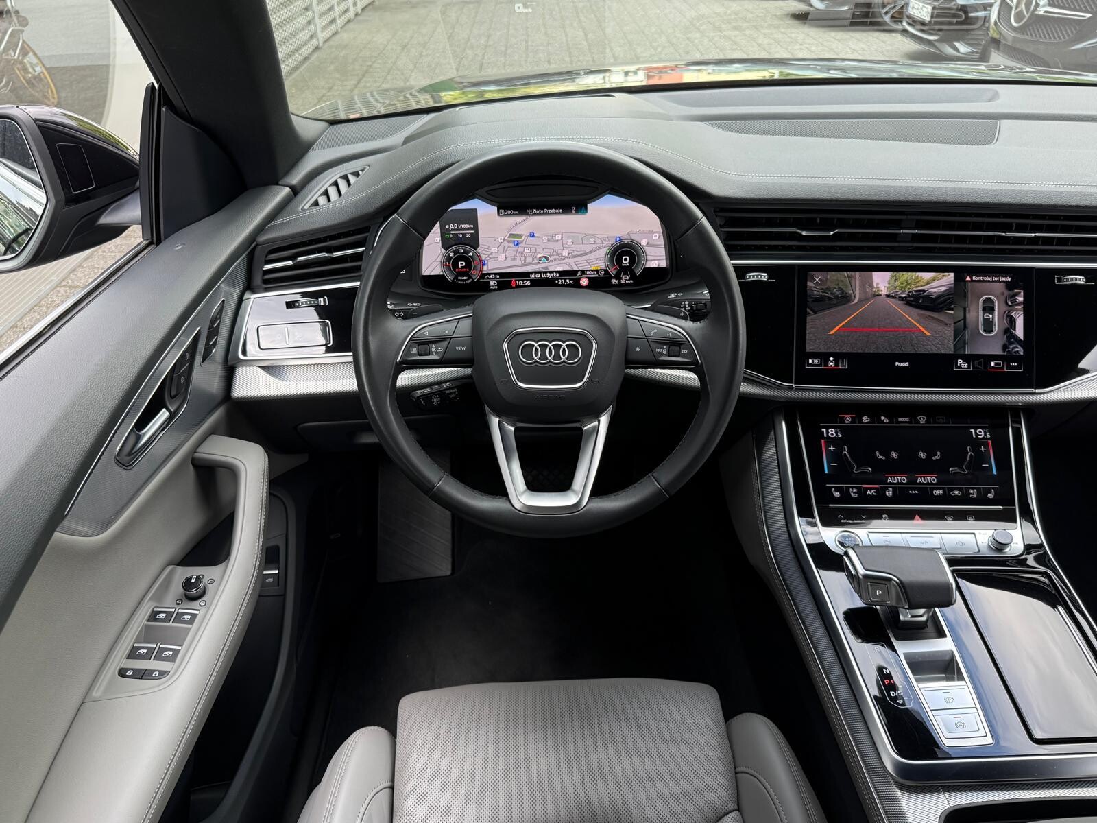 Audi Q8 - zdjęcie 15