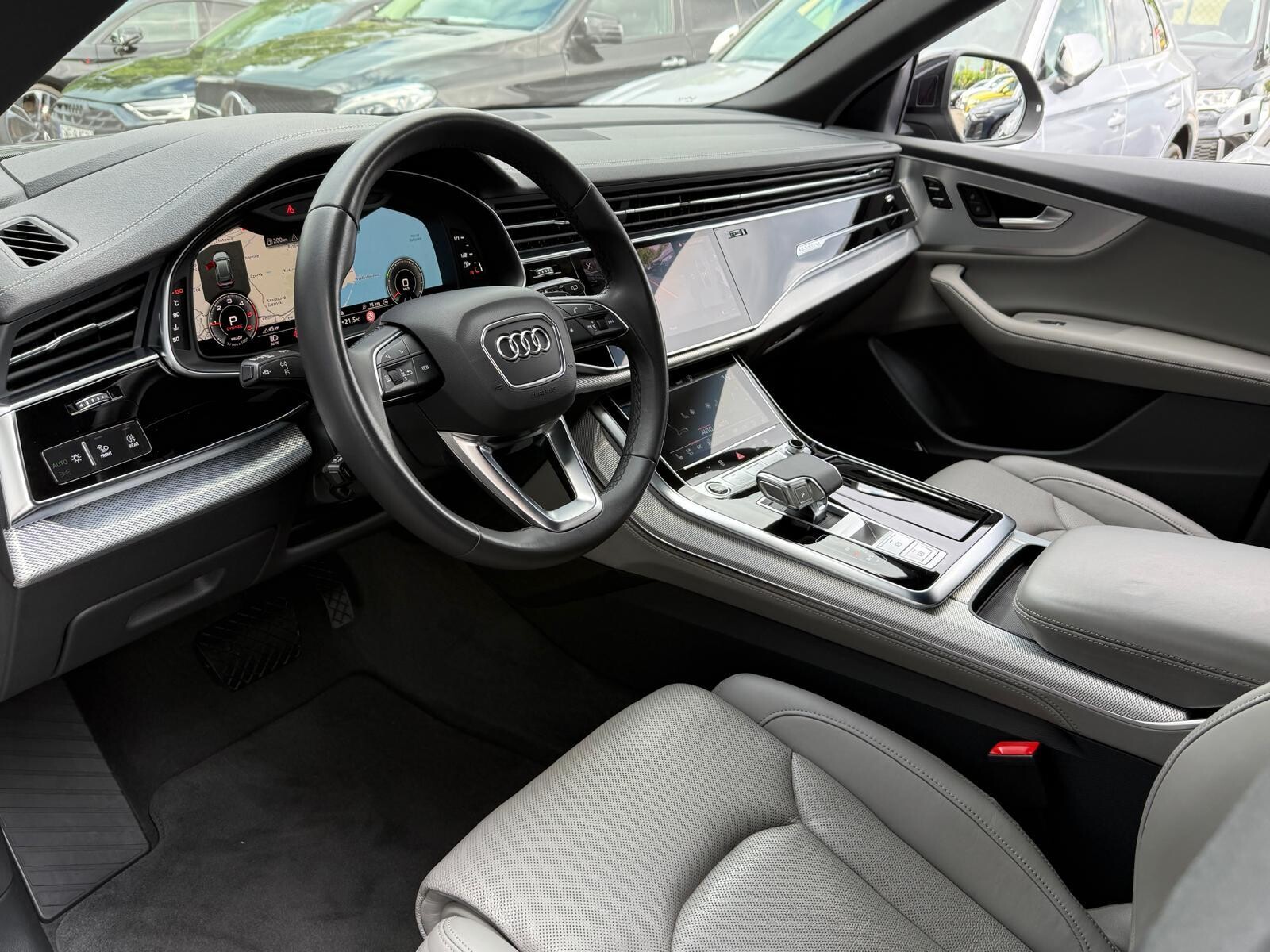 Audi Q8 - zdjęcie 13