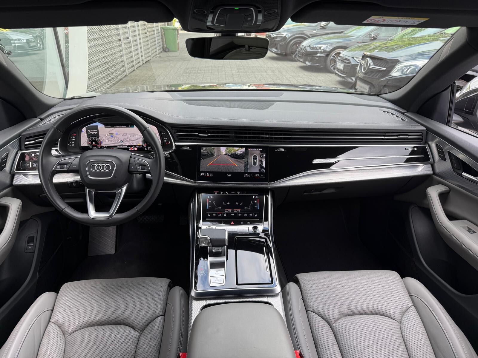 Audi Q8 - zdjęcie 14