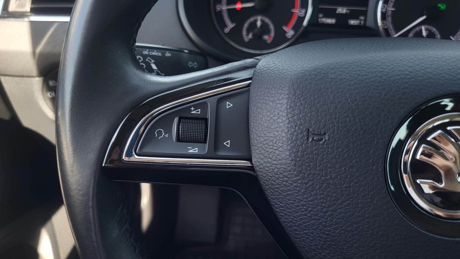 Škoda Octavia - zdjęcie 18