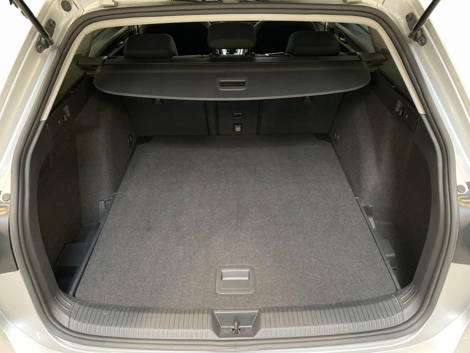 Volkswagen Golf - zdjęcie 28