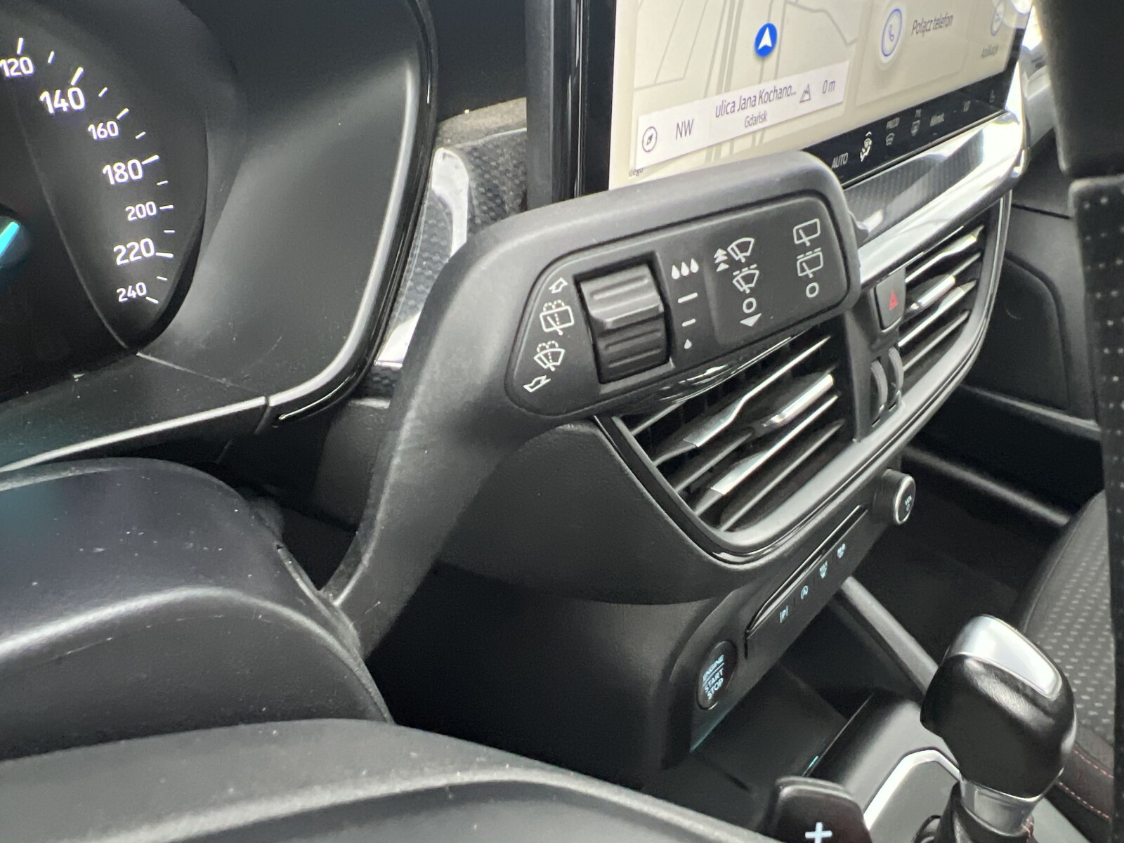 Ford Focus - zdjęcie 12