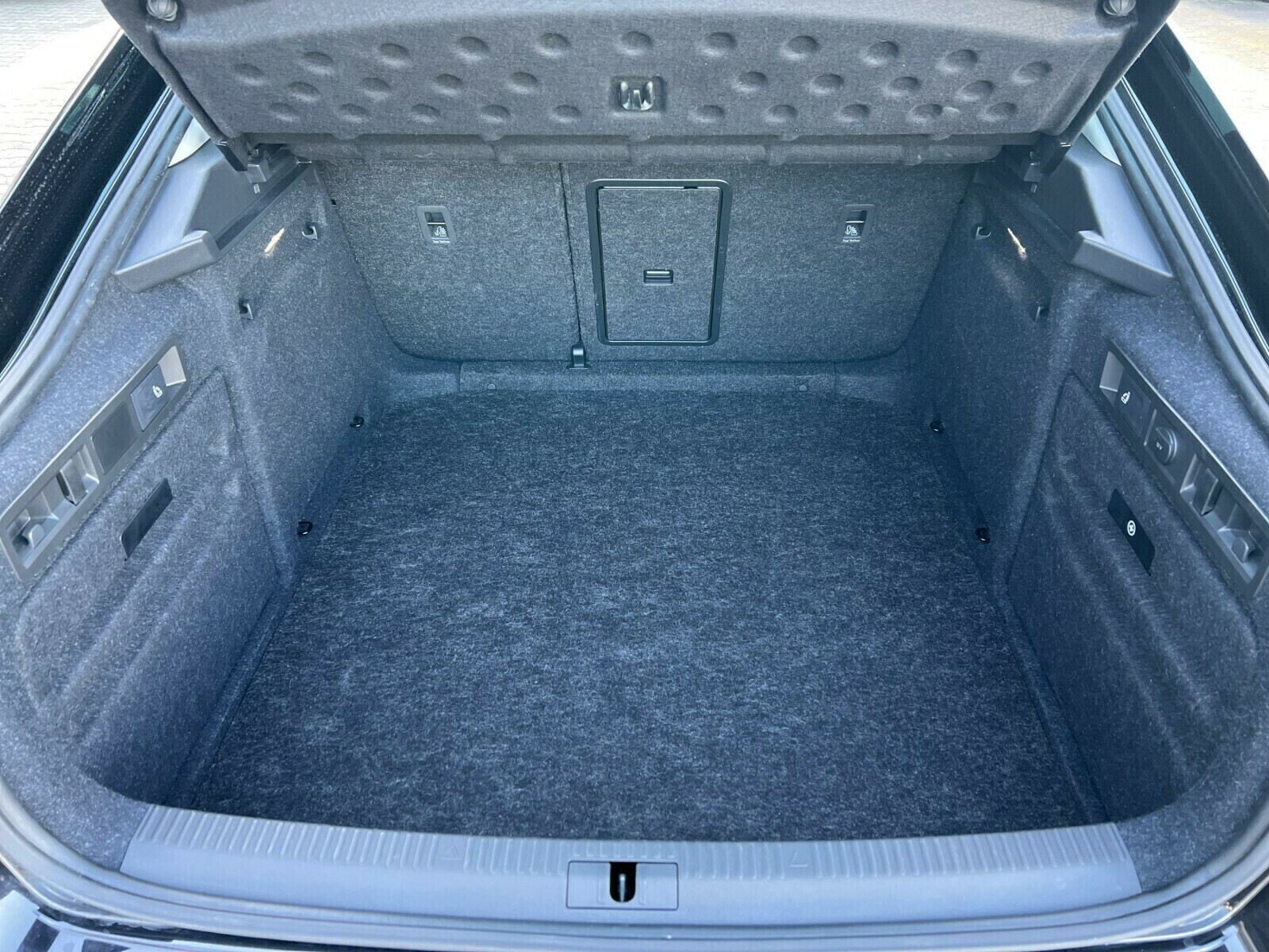 Škoda Superb - zdjęcie 10