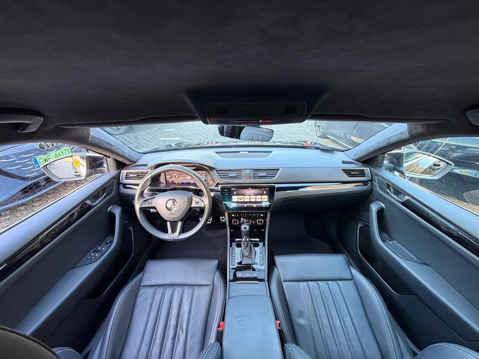 Škoda Superb - zdjęcie 25