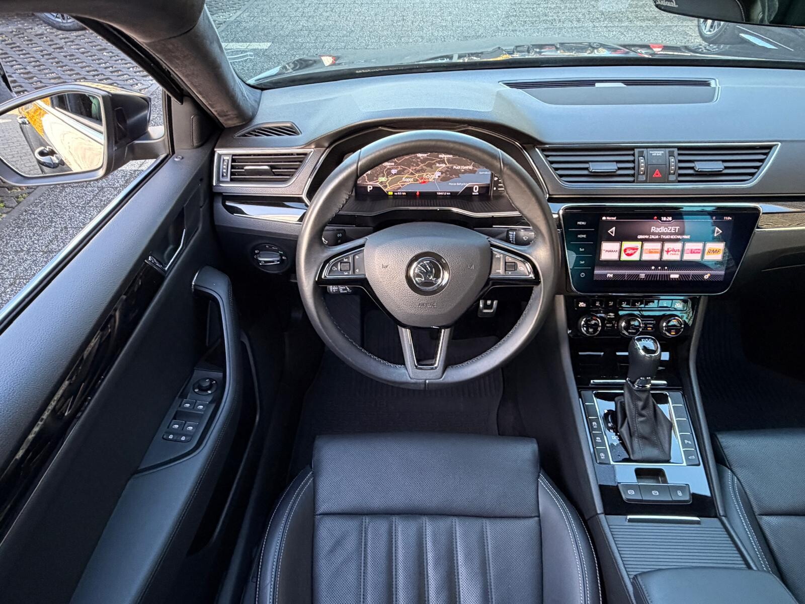 Škoda Superb - zdjęcie 26