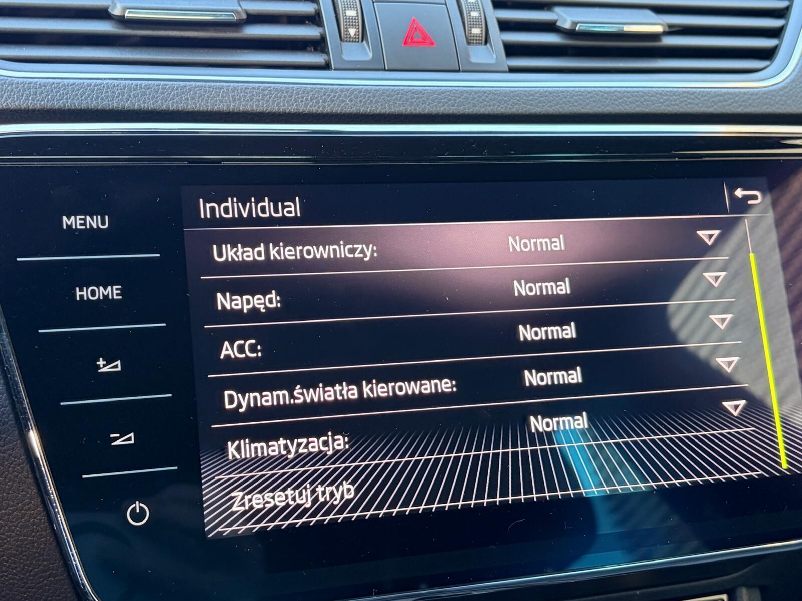 Škoda Superb - zdjęcie 36