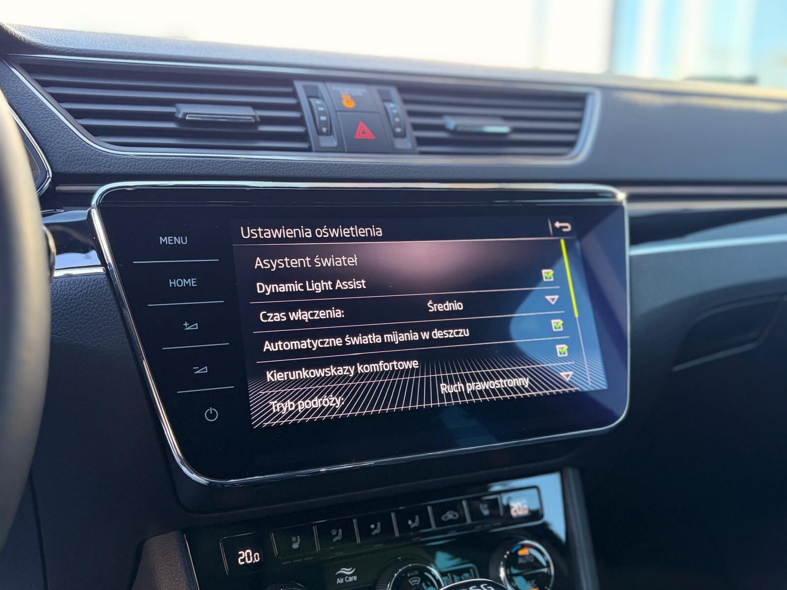 Škoda Superb - zdjęcie 38