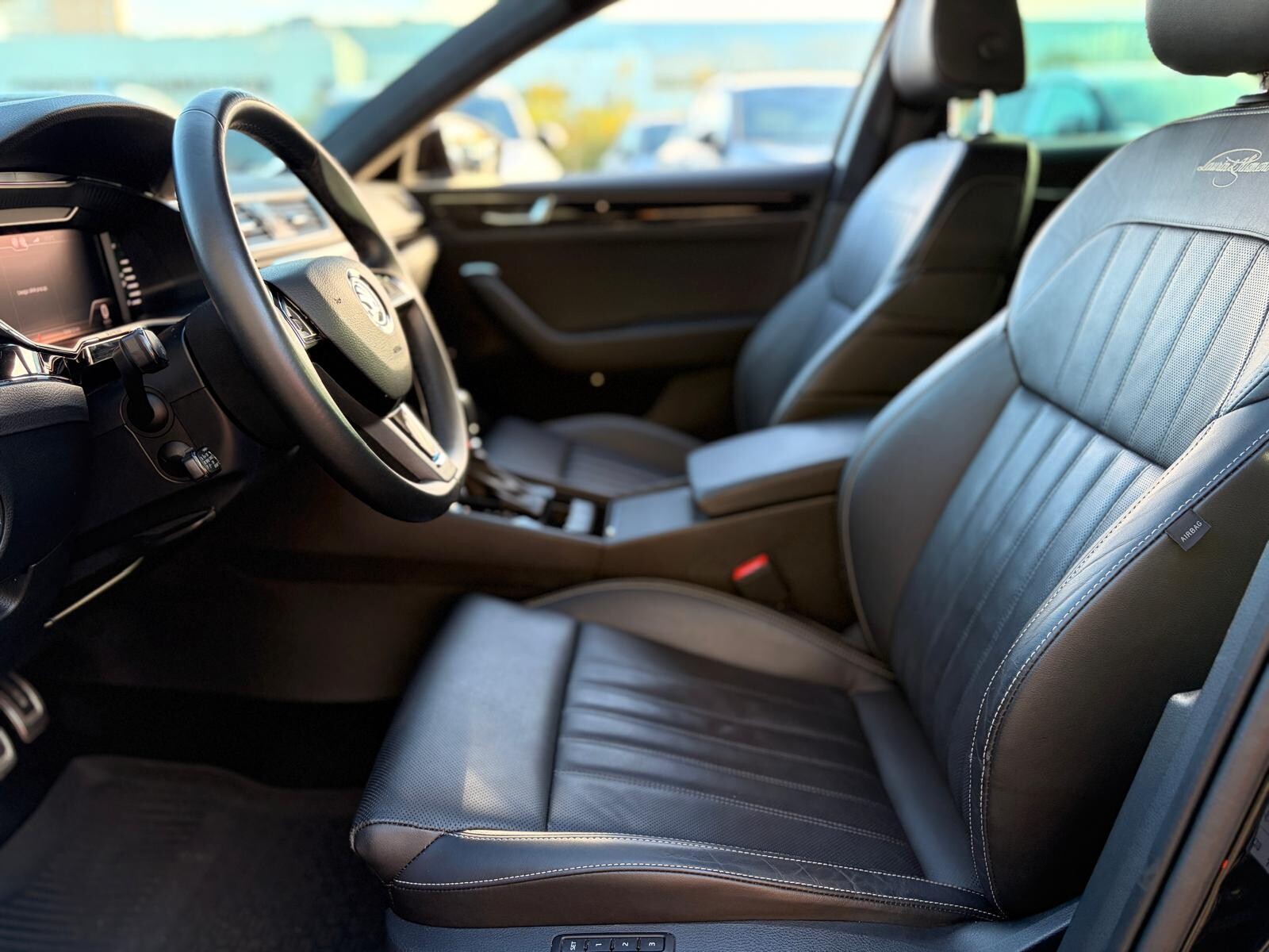Škoda Superb - zdjęcie 12