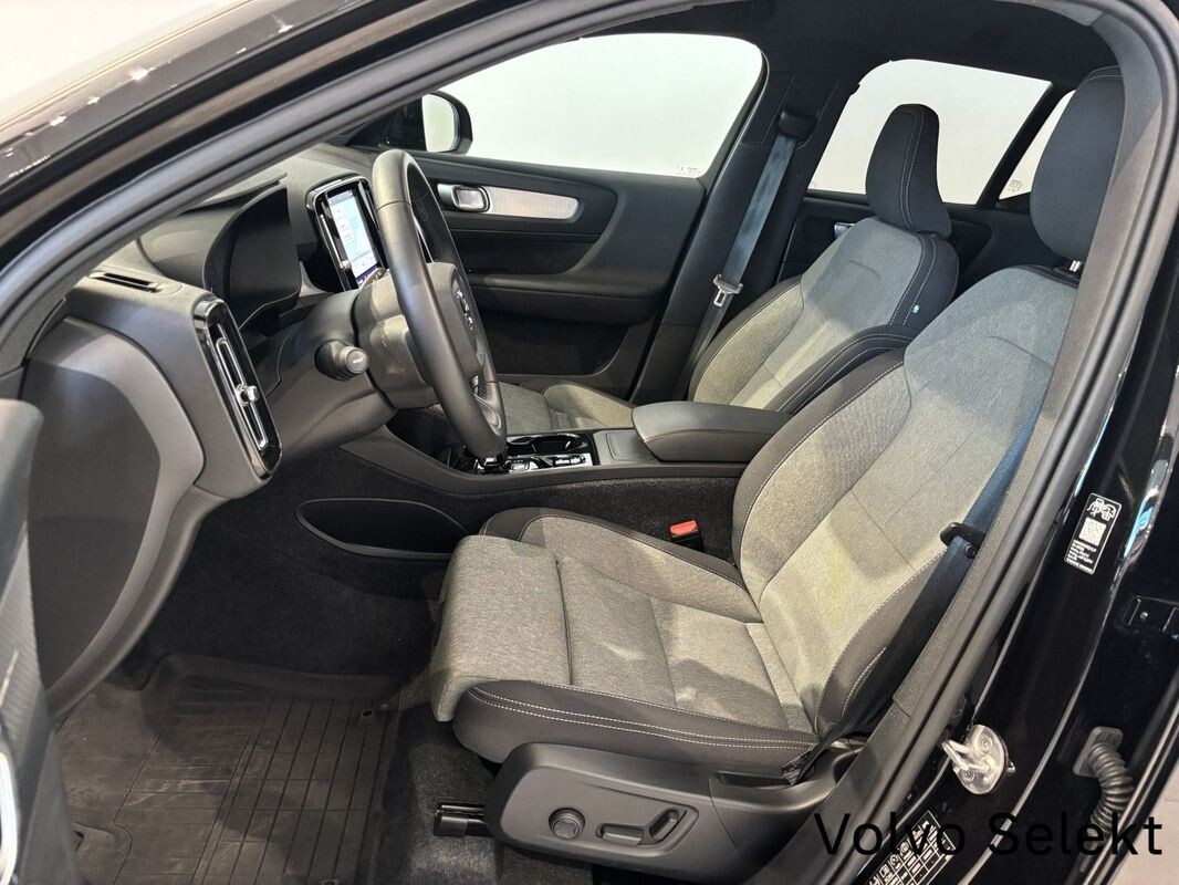 Volvo XC 40 - zdjęcie 17
