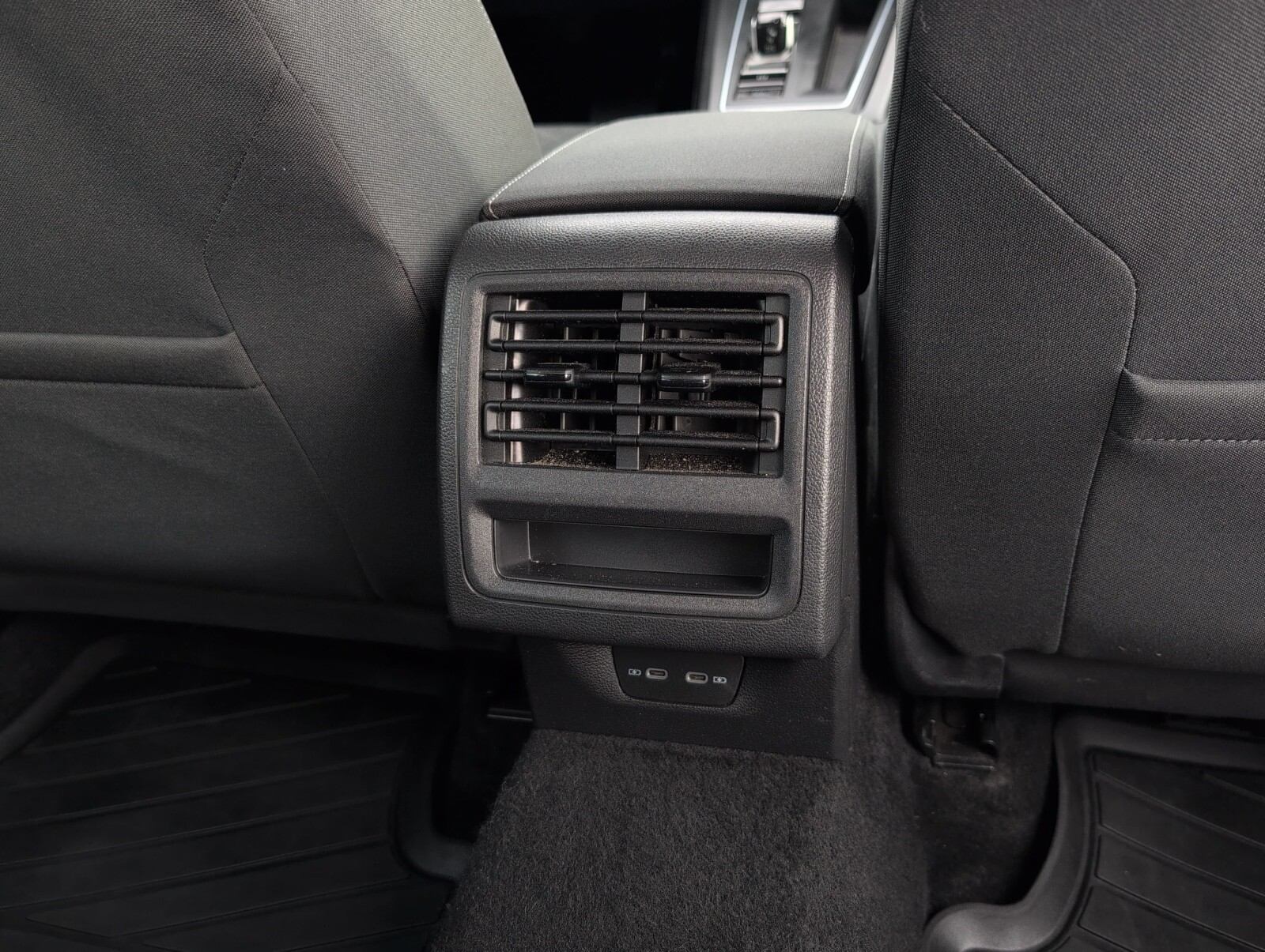 Volkswagen Golf Variant - zdjęcie 12