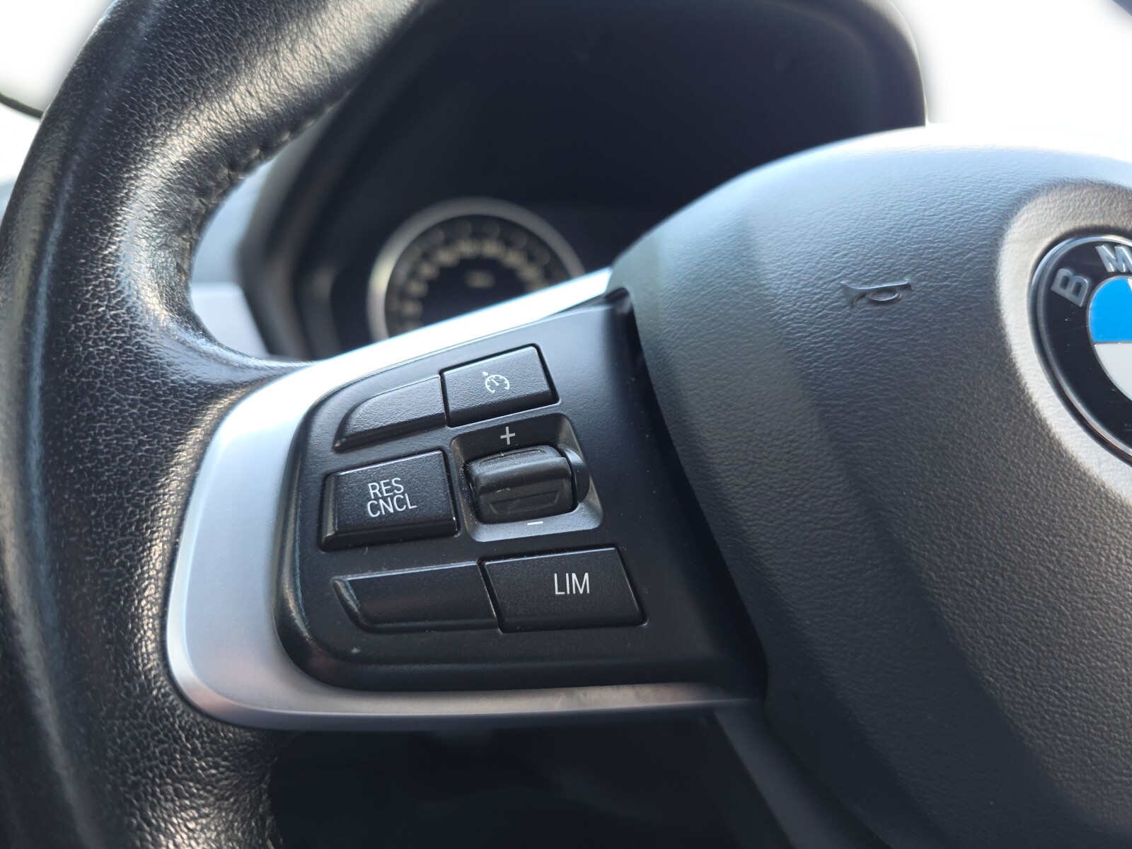 BMW X1 - zdjęcie 15