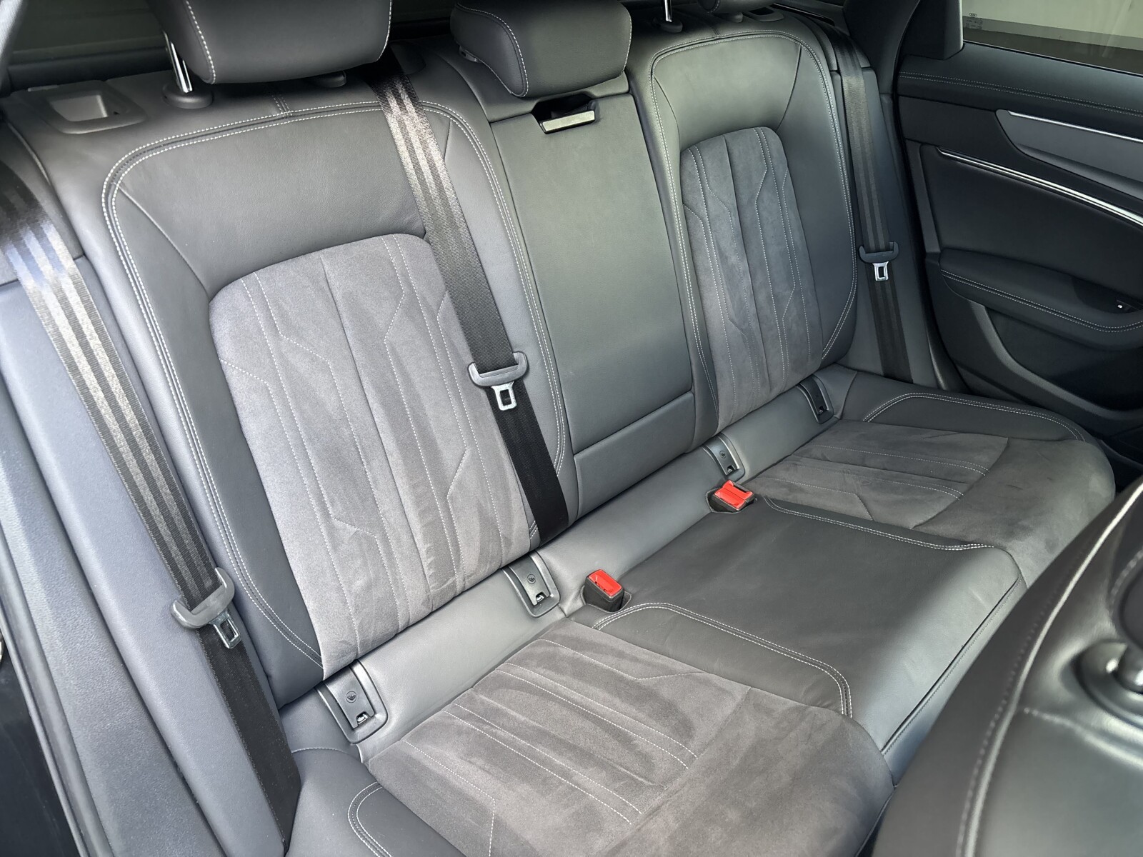Audi A6 Avant - zdjęcie 34