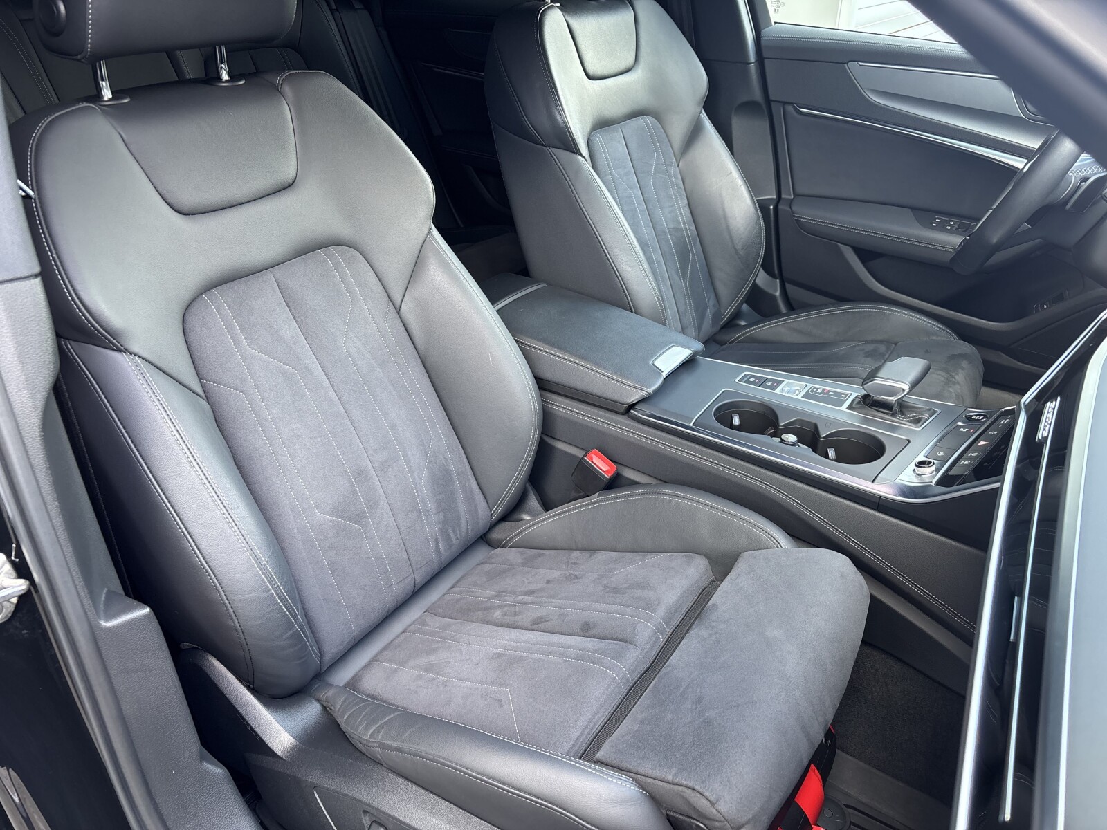Audi A6 Avant - zdjęcie 35