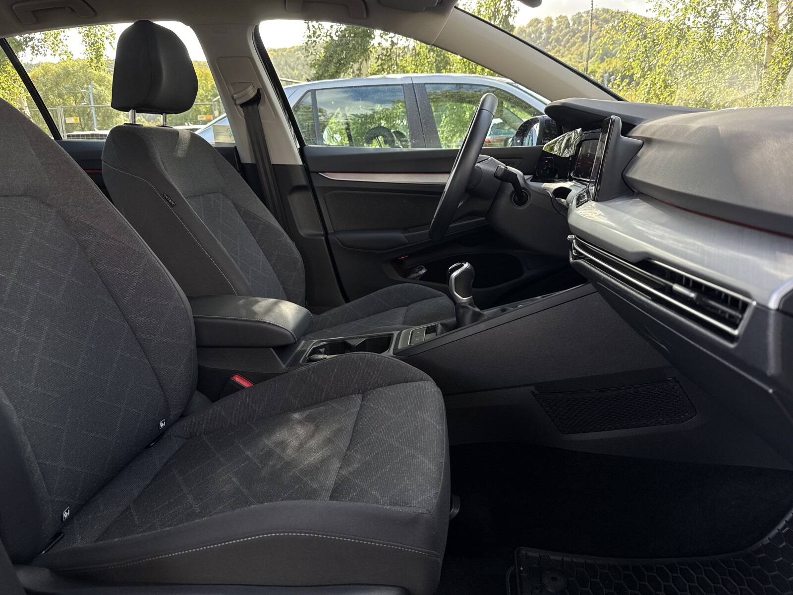 Volkswagen Golf - zdjęcie 11
