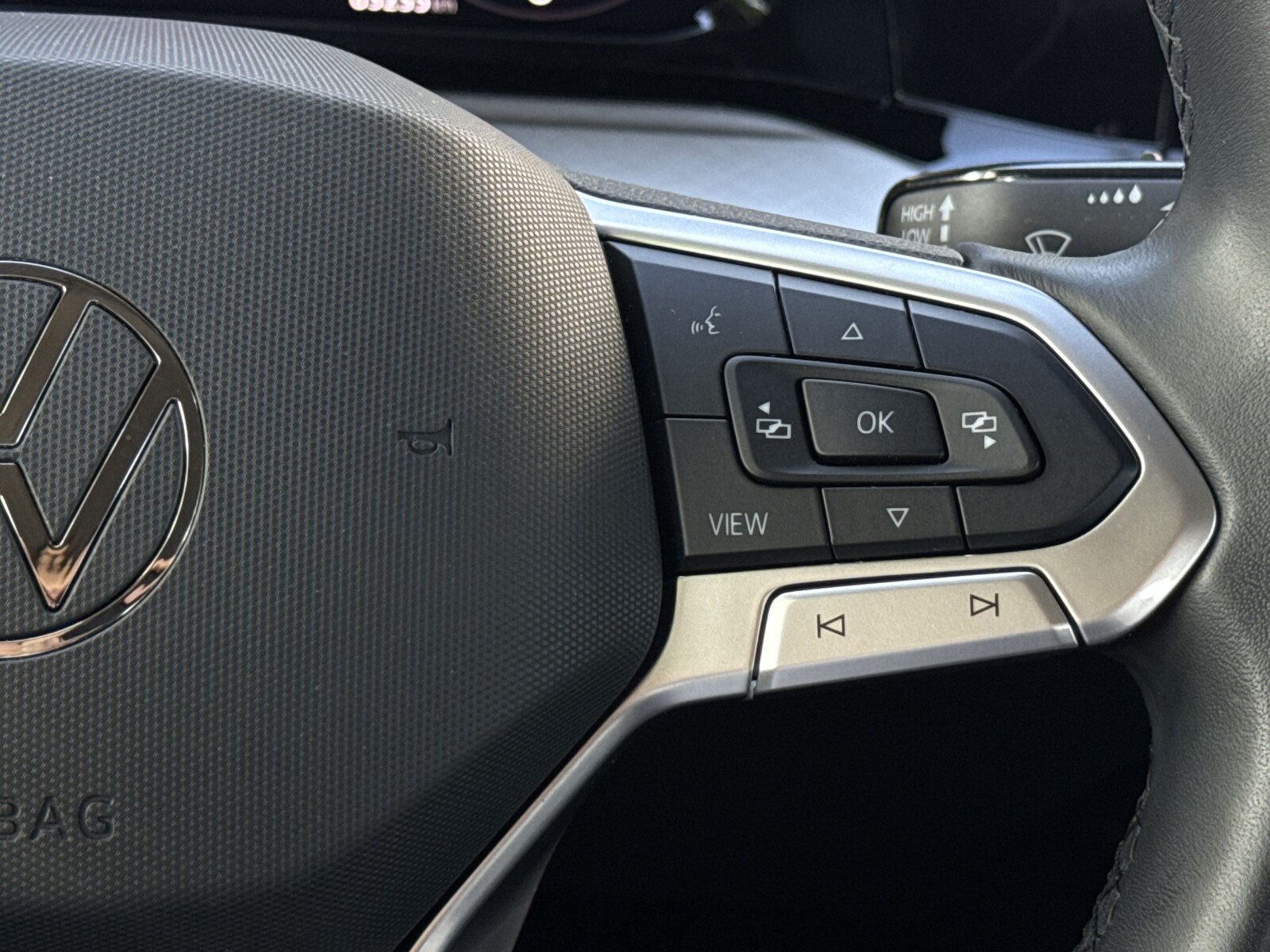 Volkswagen Golf - zdjęcie 14