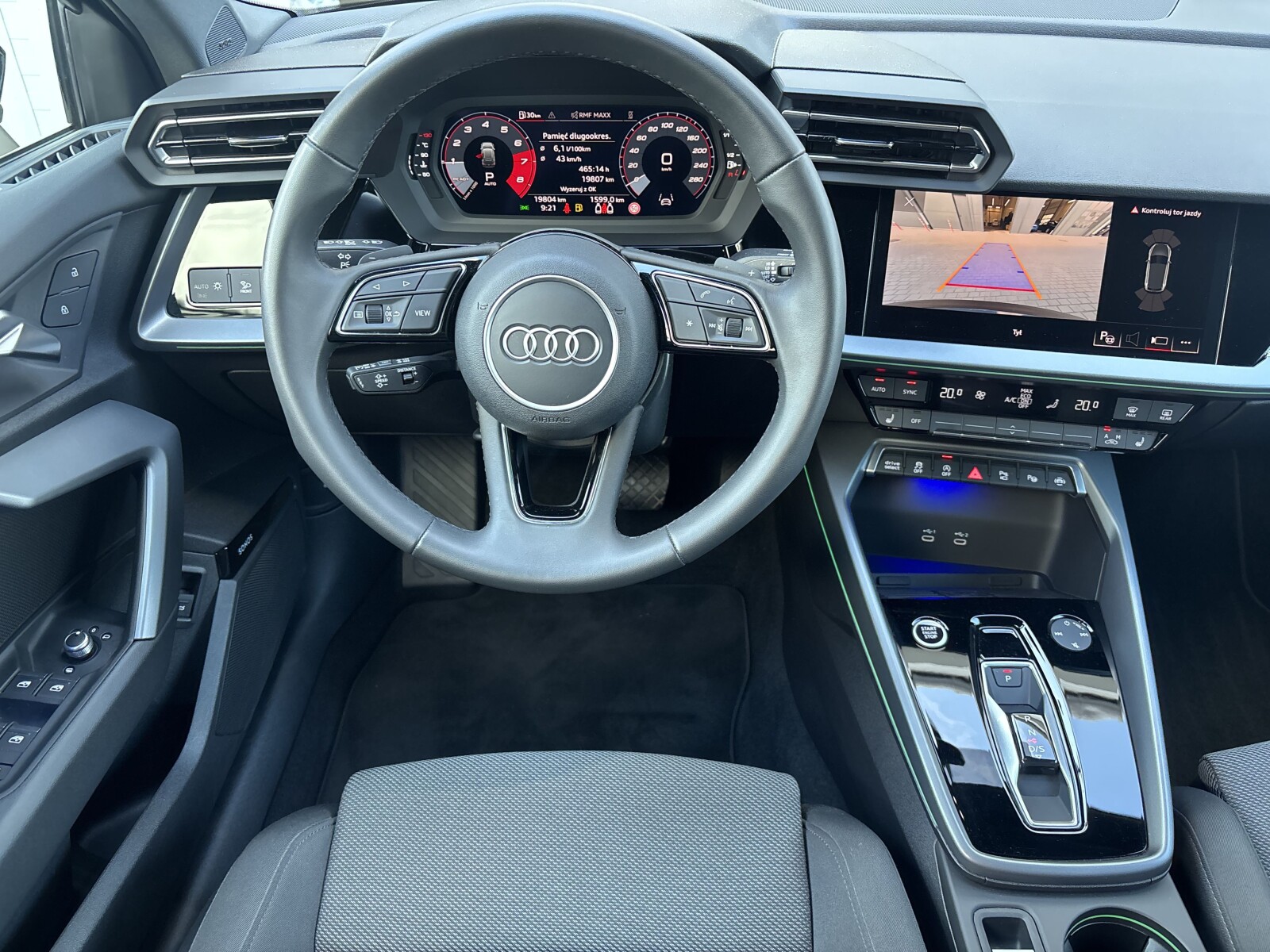 Audi A3 Sportback - zdjęcie 10