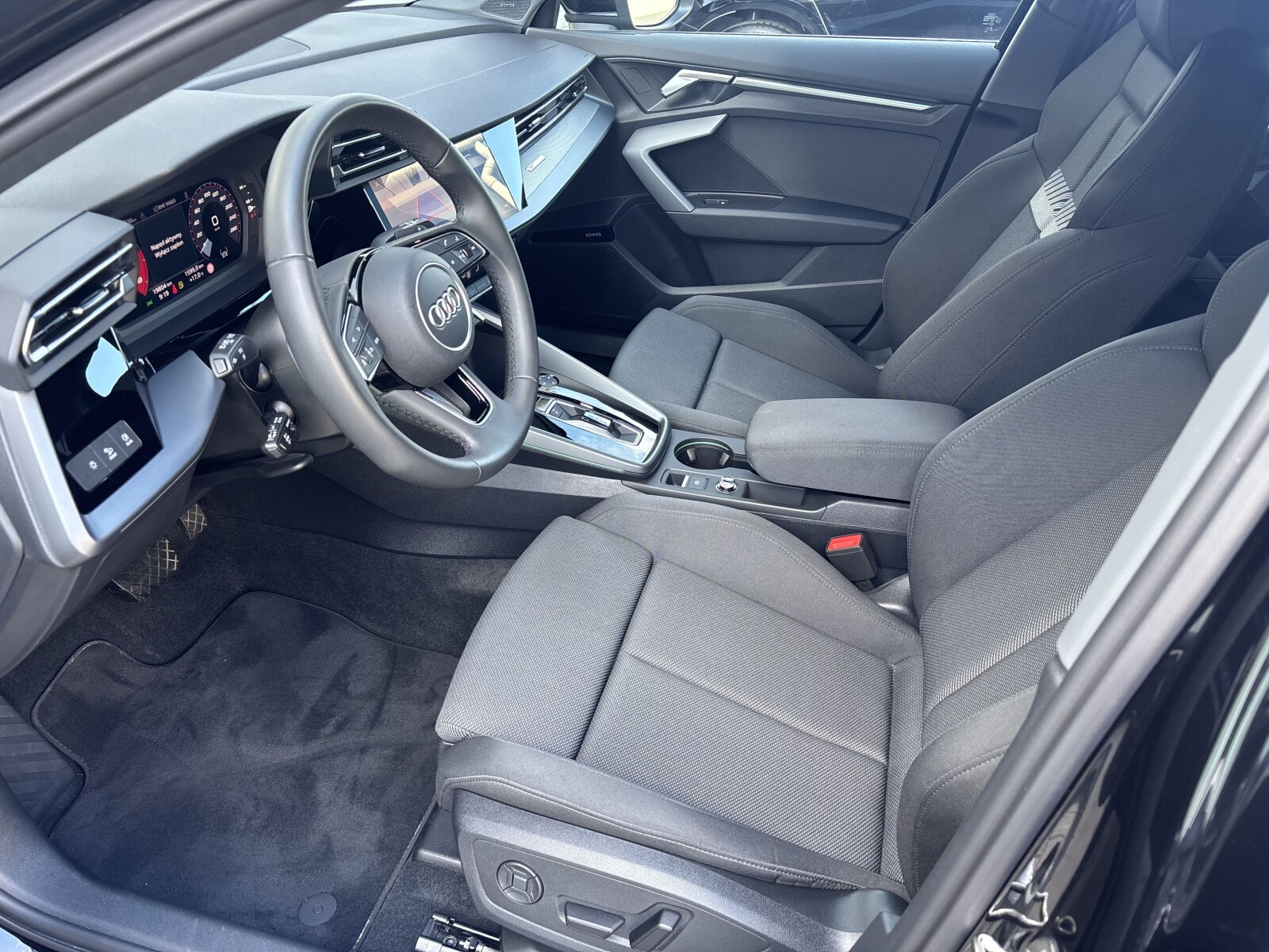 Audi A3 Sportback - zdjęcie 15