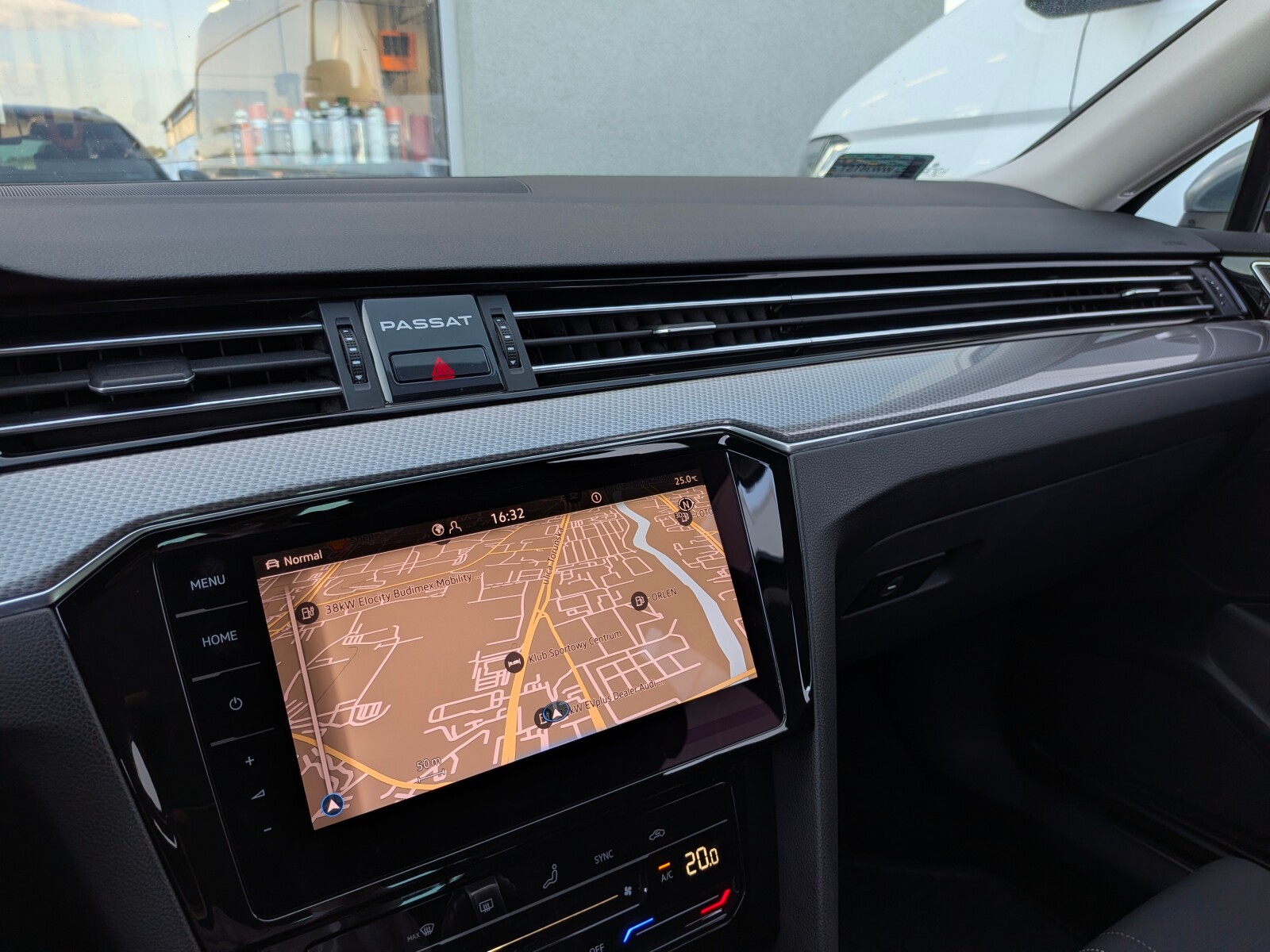 Volkswagen Passat Alltrack - zdjęcie 31