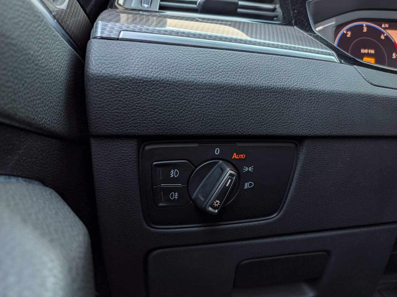 Volkswagen Passat Alltrack - zdjęcie 39