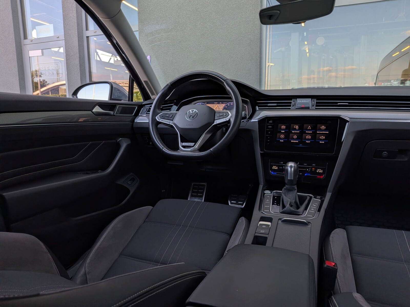 Volkswagen Passat Alltrack - zdjęcie 20