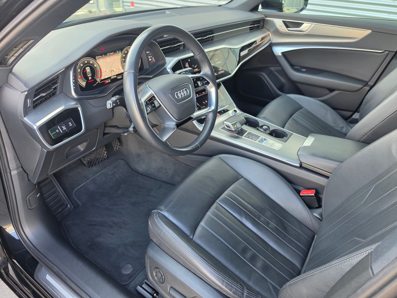 Audi A6 Limousine - zdjęcie 21