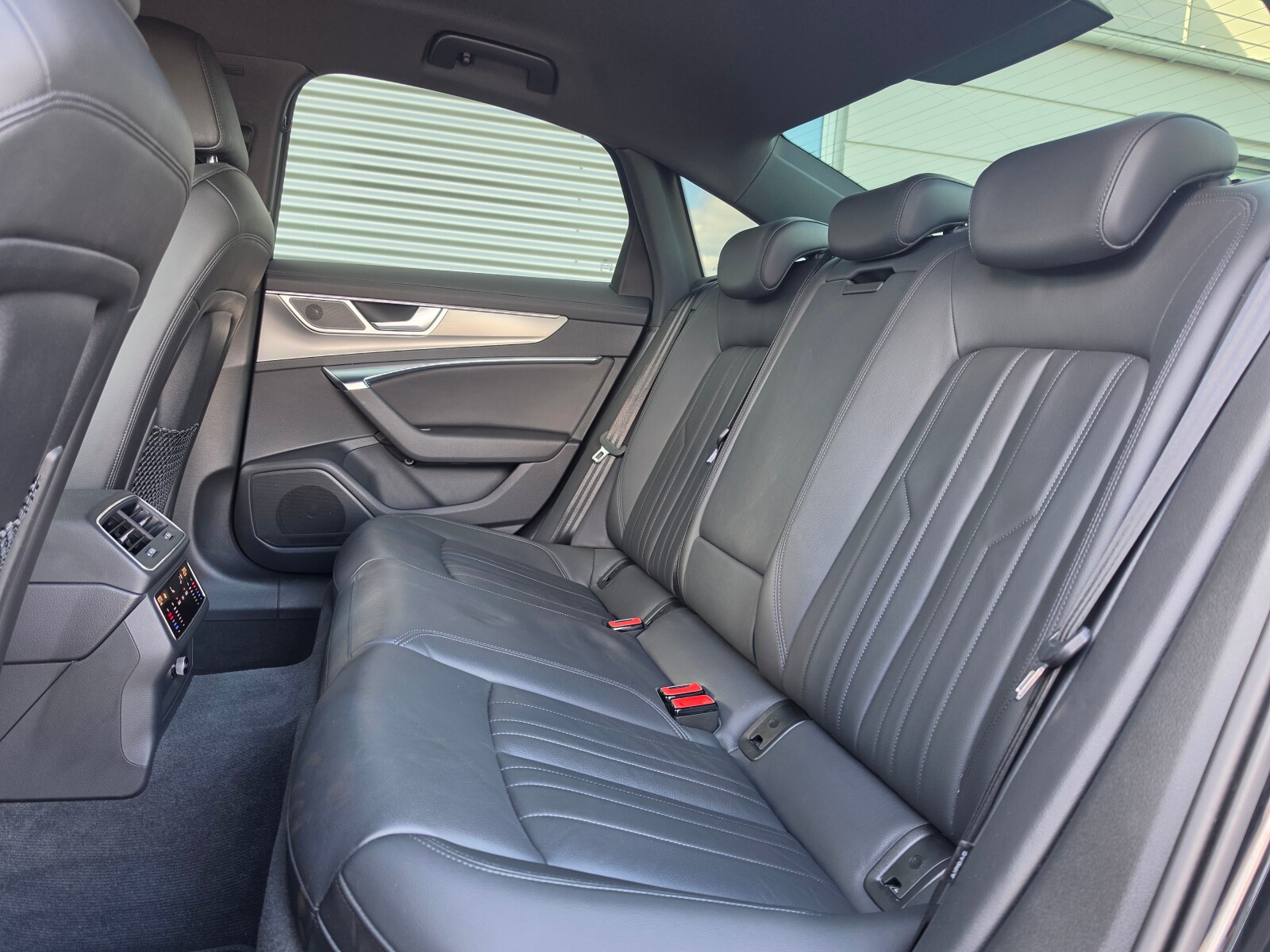 Audi A6 Limousine - zdjęcie 12