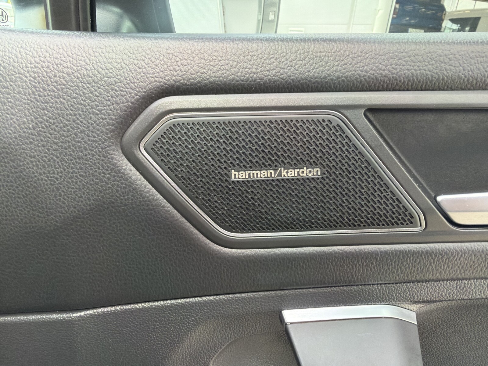 Volkswagen Tiguan Allspace - zdjęcie 22