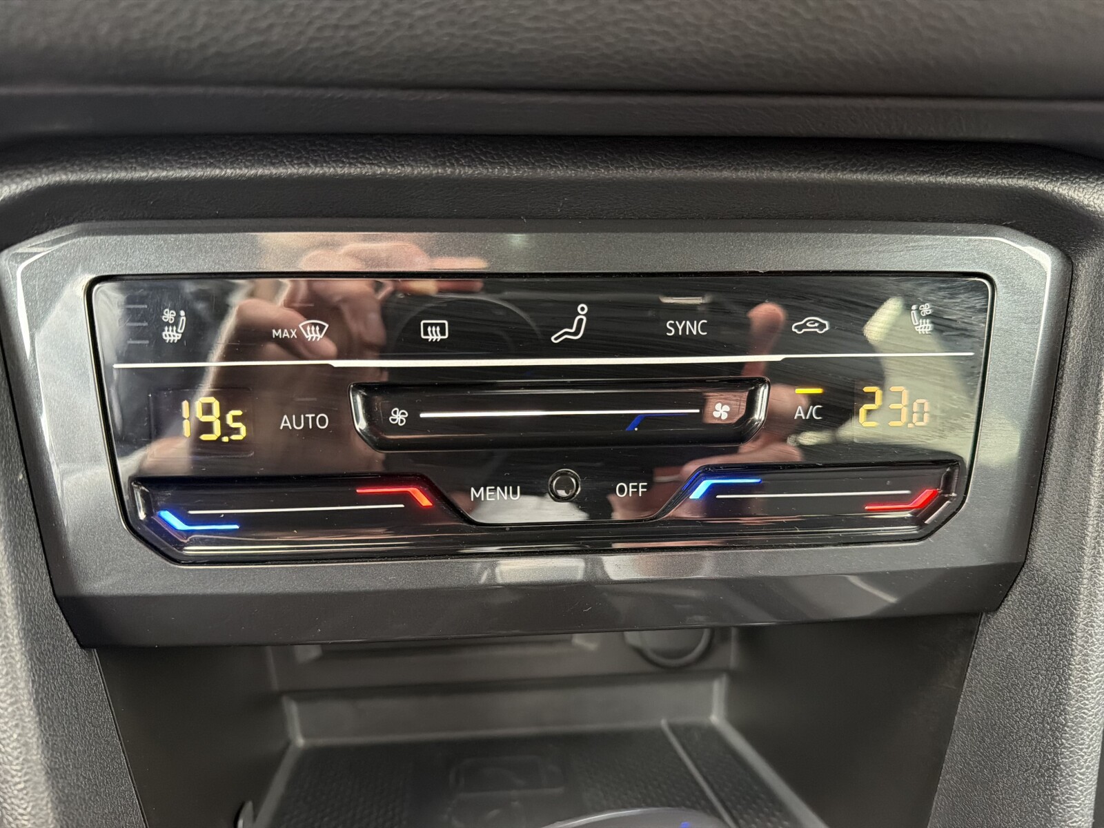 Volkswagen Tiguan Allspace - zdjęcie 29
