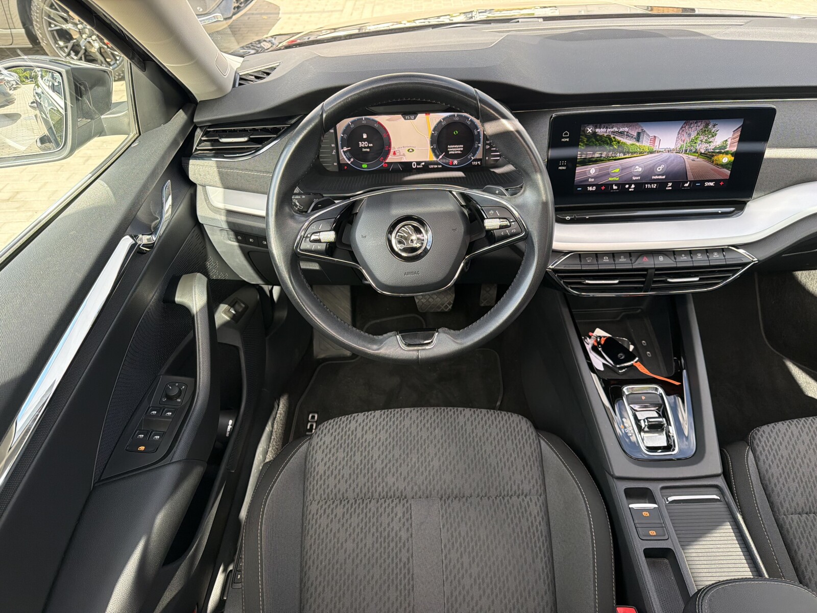 Škoda Octavia Combi - zdjęcie 19