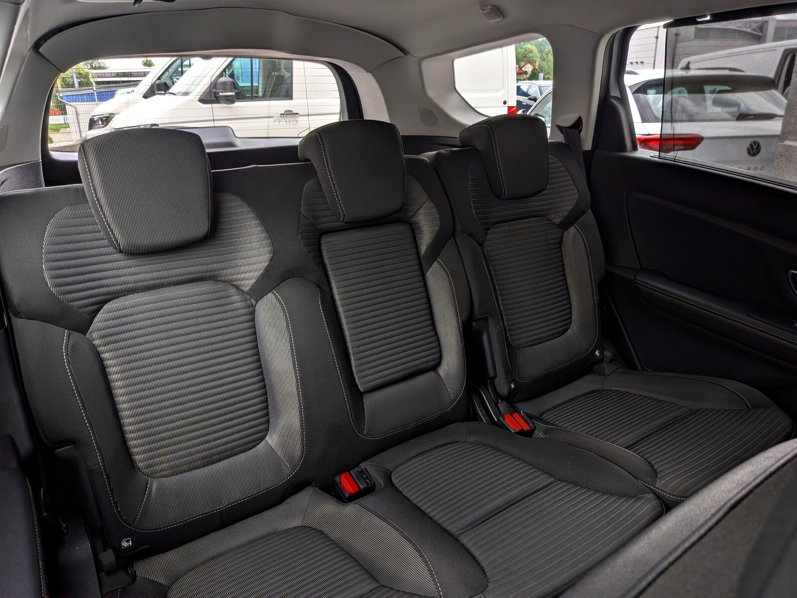 Renault Grand Scenic - zdjęcie 12