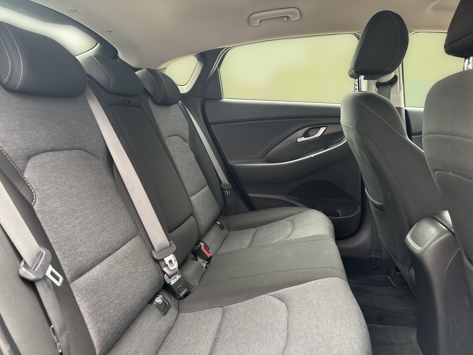 Hyundai i30 - zdjęcie 17