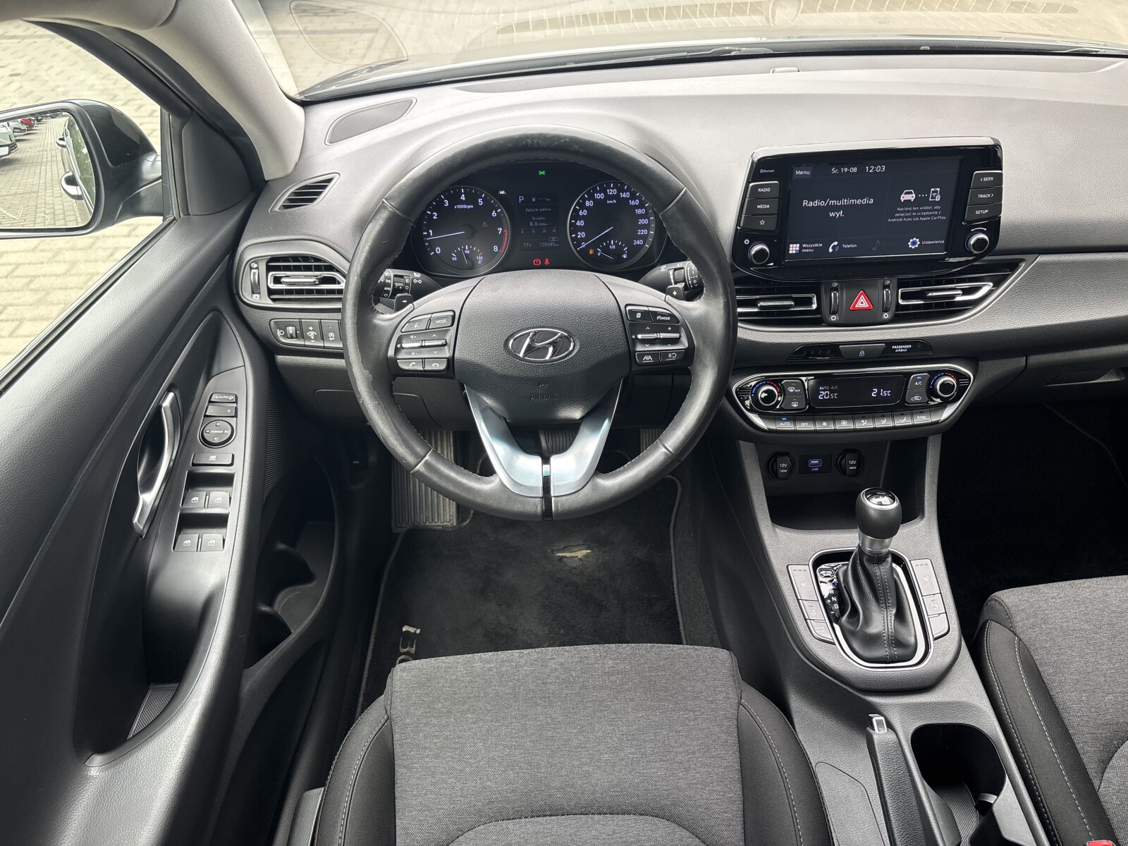 Hyundai i30 - zdjęcie 14