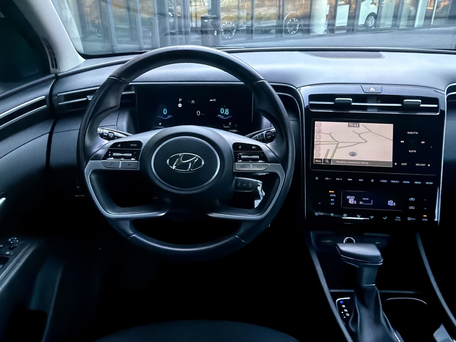 Hyundai Tucson - zdjęcie 10