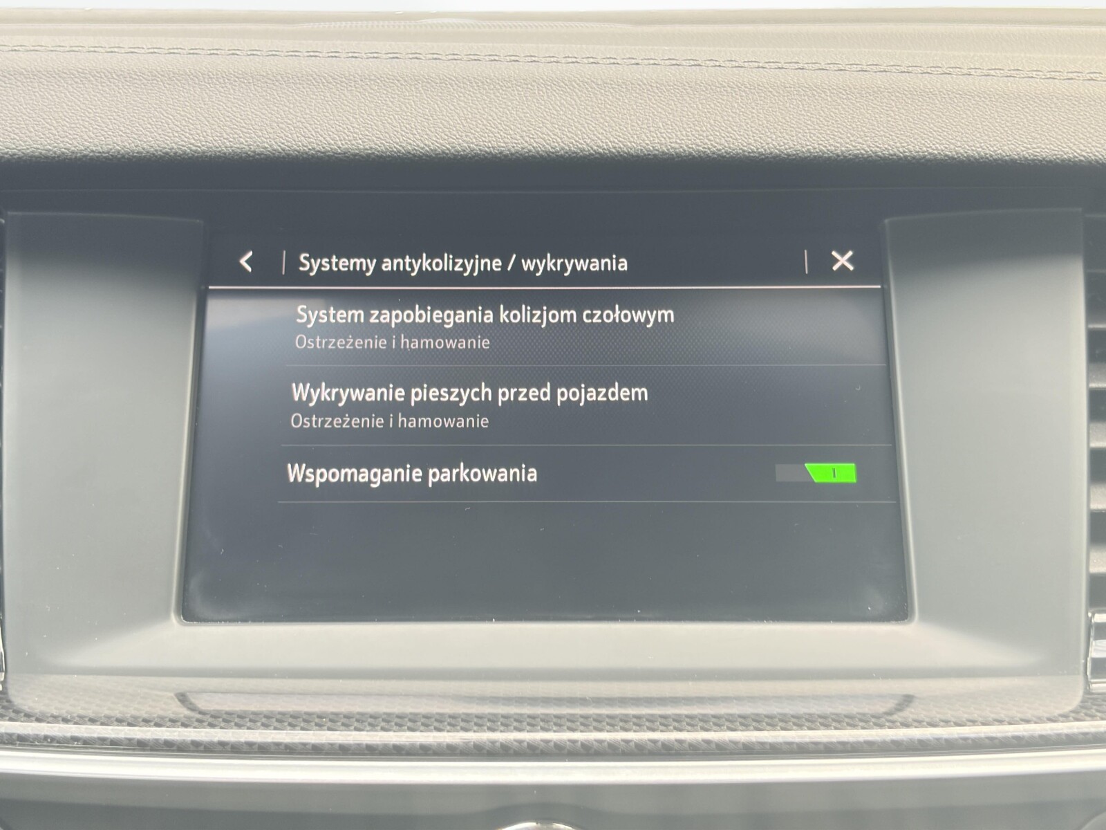 Opel Insignia - zdjęcie 24