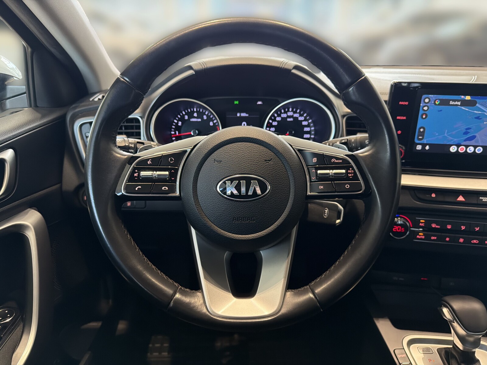Kia Ceed - zdjęcie 10